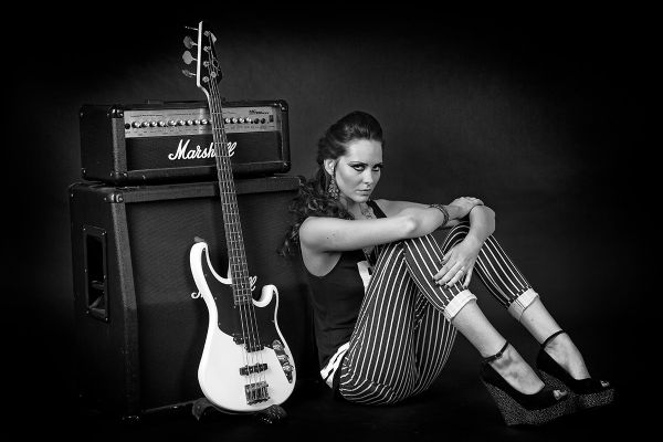 Studio (Monochrome)